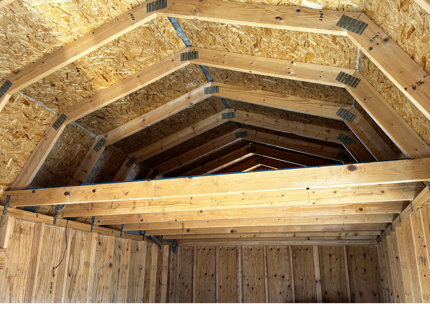 12 x 32 (PRE-OWNED) WRAPAROUND LOFTED BARN CABIN (RTO) LOW AS 587.07 A MONTH