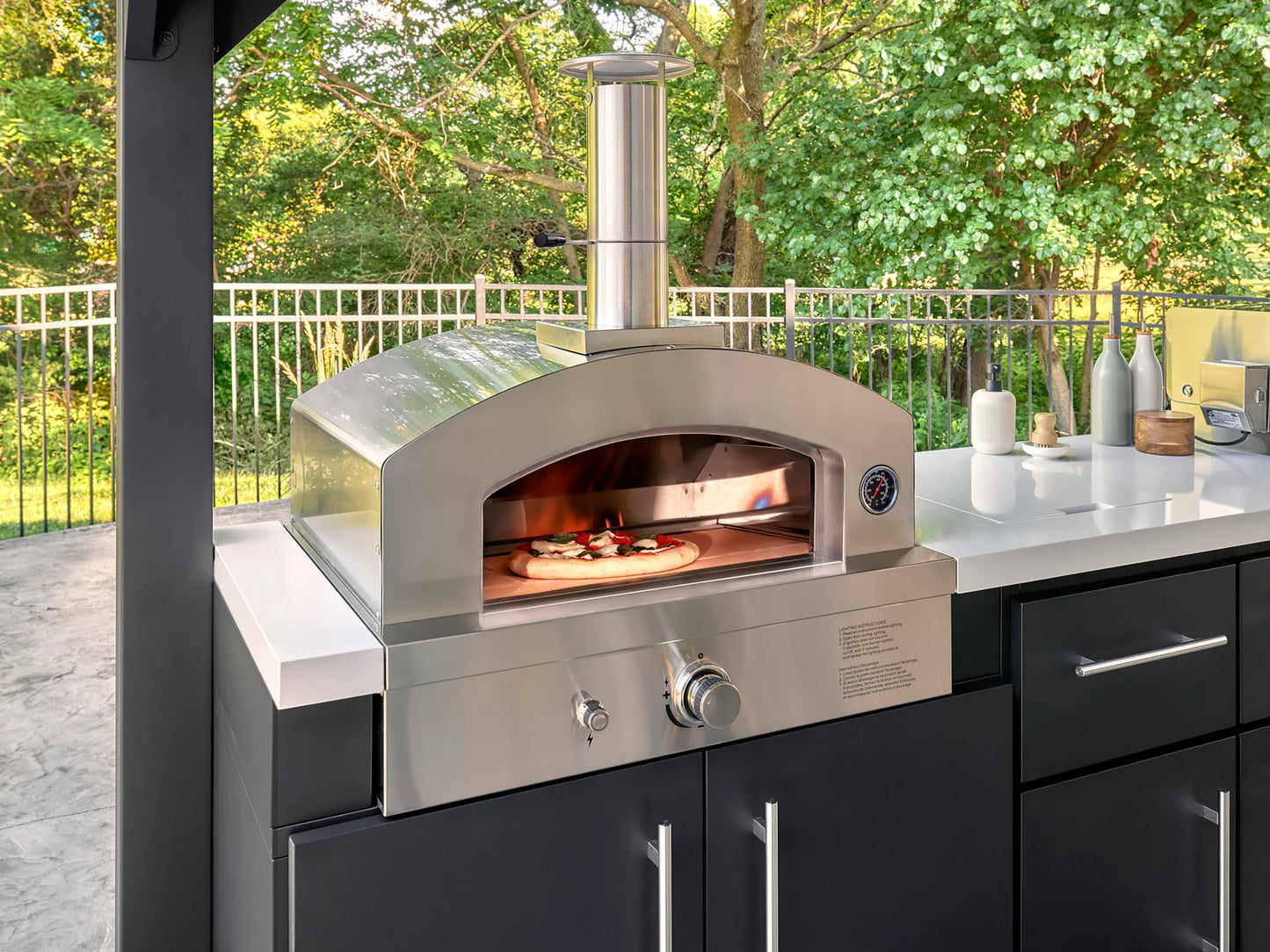 Lancaster | L-Shape Outdoor Kitchen with Built-In Grill & Pizza Oven