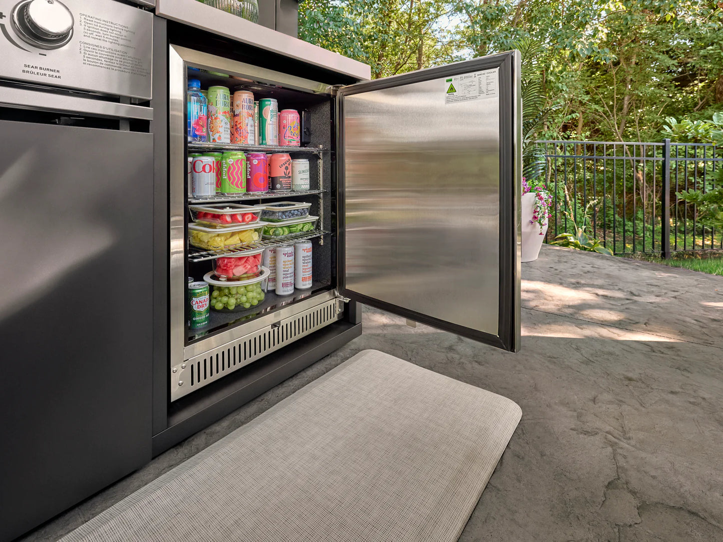 Lancaster | L-Shape Outdoor Kitchen with Built-In Grill & Pizza Oven
